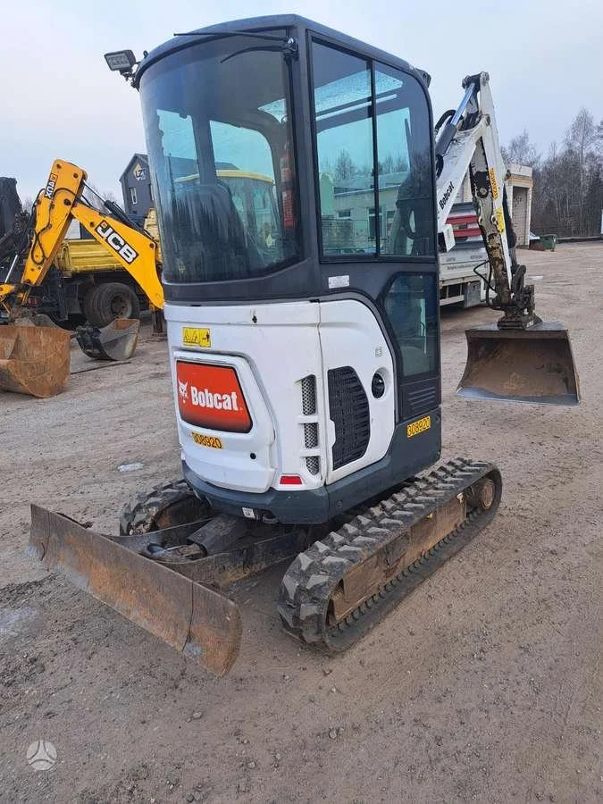 bobcat-e20-mini-ekskavatoriai-6-1.webp