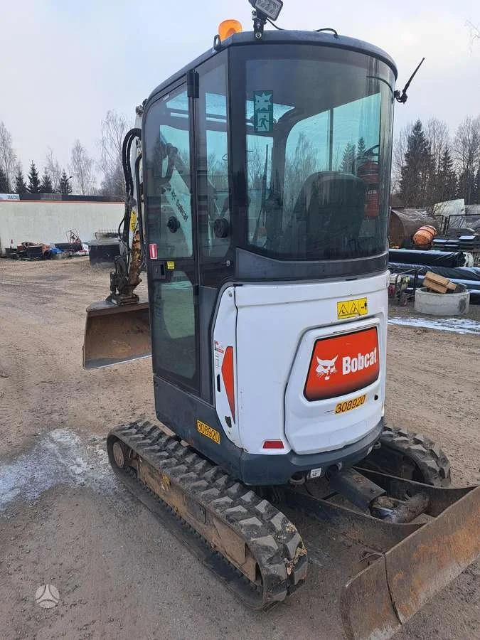bobcat-e20-mini-ekskavatoriai-7-1.webp