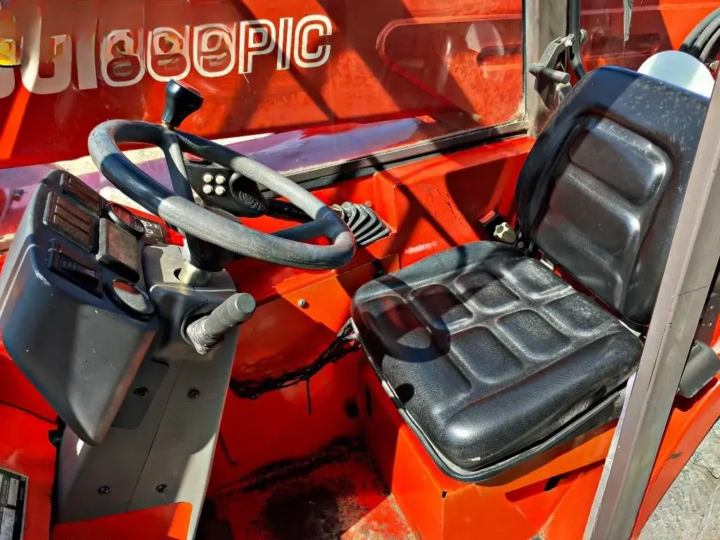 manitou-bt-420-ladowarka-teles247a2d45_2025-04-09_19-04-26.webp